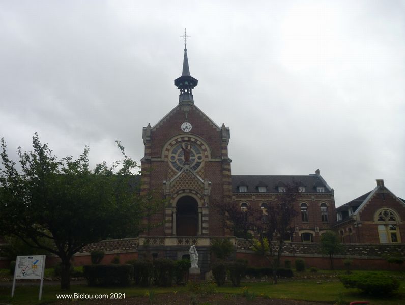 Plus près de toi, mon Dieu : Eglise devenue maison de retraite