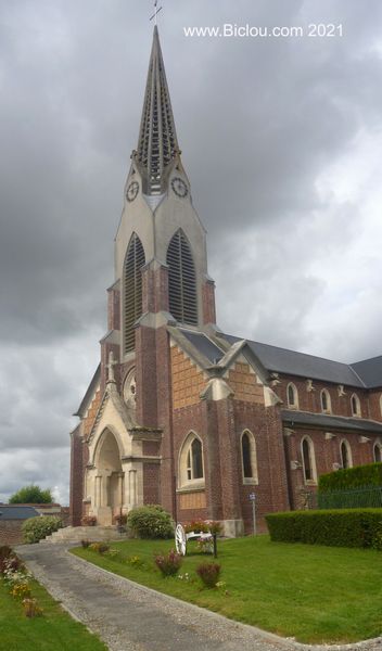 Vingt-Dieux : La belle église