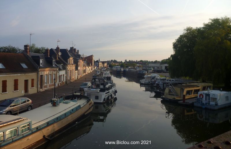 Zoli port sur l'Oise, où nous nous perdimes ..
