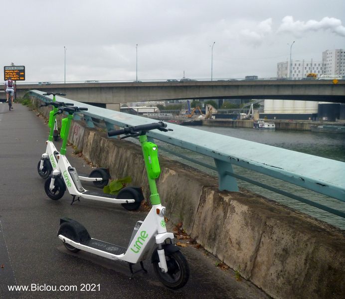 Paris : Trotinettes électriques
