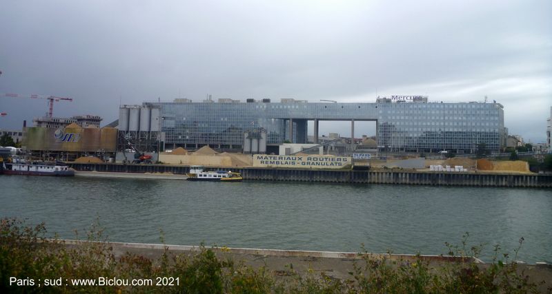 Paris ; zone industrielle long de la Seine, sud