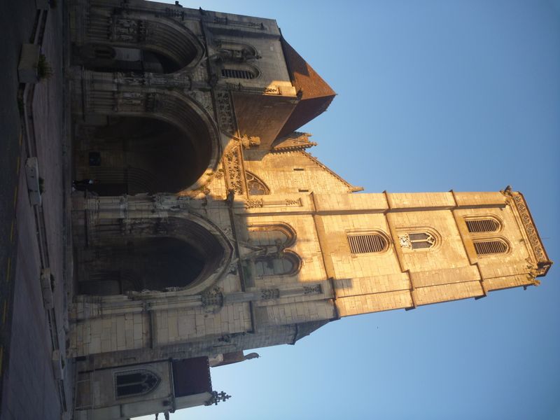 Eglise d'Auxonne : Renversant