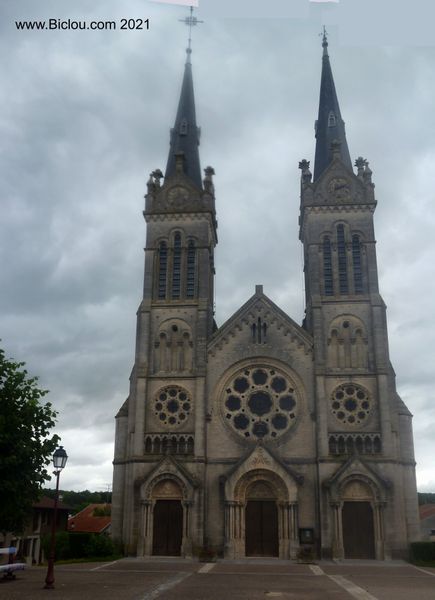 NDD la belle église : Commercy