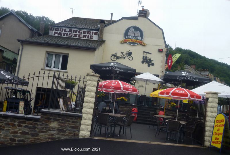 Pause café le long de la Meuse 