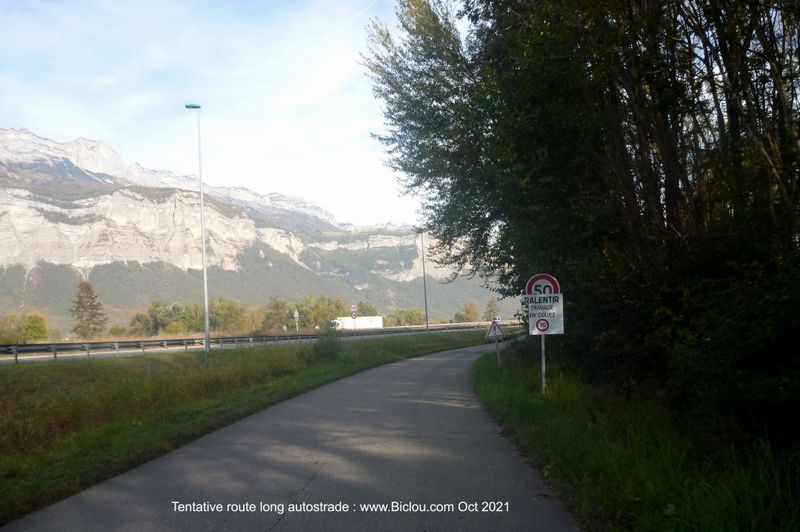 Tentative de suivre un autre chemin de traverse long autoroute et Isère