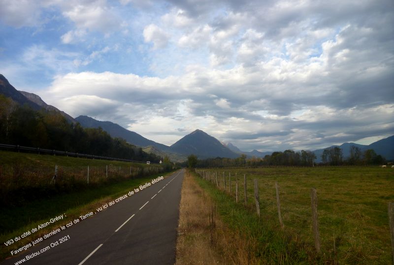 la velo-route V 63 , vue sur les Bauges et la belle étoile