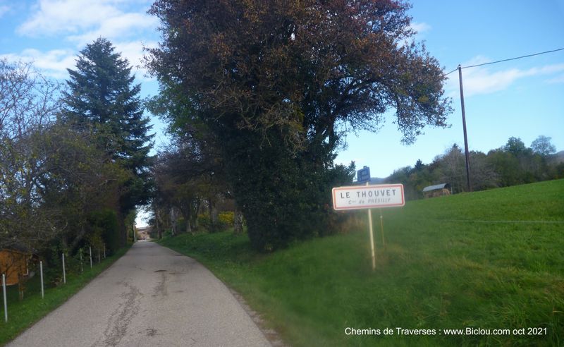 Chemins de traverses : Passage secret dans ce qui reste de campagne dans la Iaute (Koike ) ...