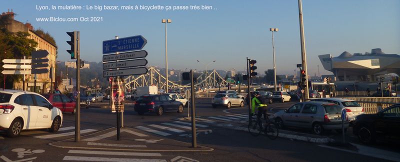 Lyon : Big bazar sur ce giratoire de La Mulatière