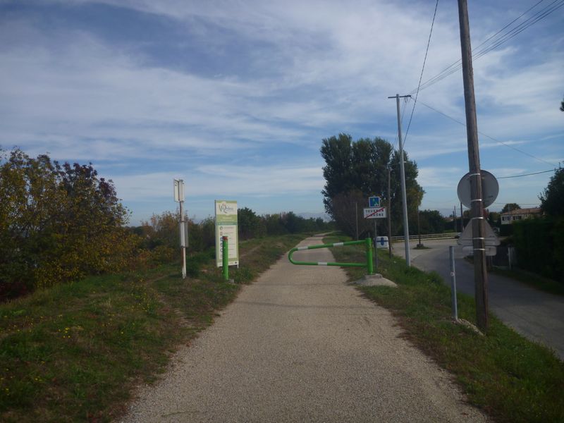 ViaRhôna : Nous Zoptons pour la rive Ouest, donc Ardèche (très peu balisée) : Après Tournon