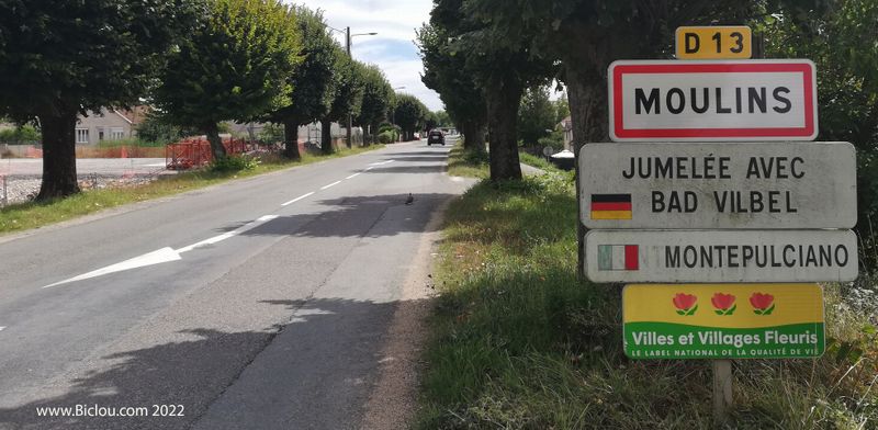Moulins