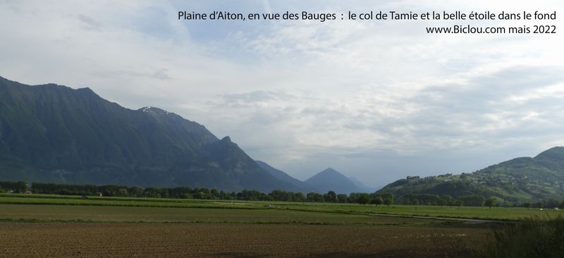 Dernier regard arrière sur les Bauges, la Belle étoile la plaine d'Aiton (combe de Savoie)