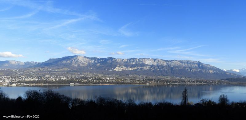 Oh lac suspend ton vol ; disait La Martine 