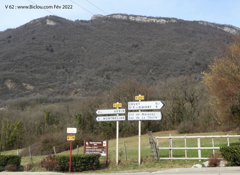Cruet (Savoie) , fin voie verte V 62 , et balisage provisoire par la D 201 vers Montmélian