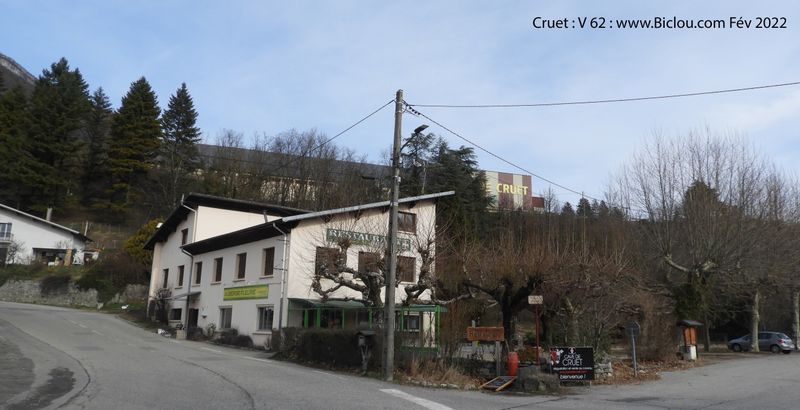 Cruet (Savoie) : Une adresse pour manger ; sur la V 62