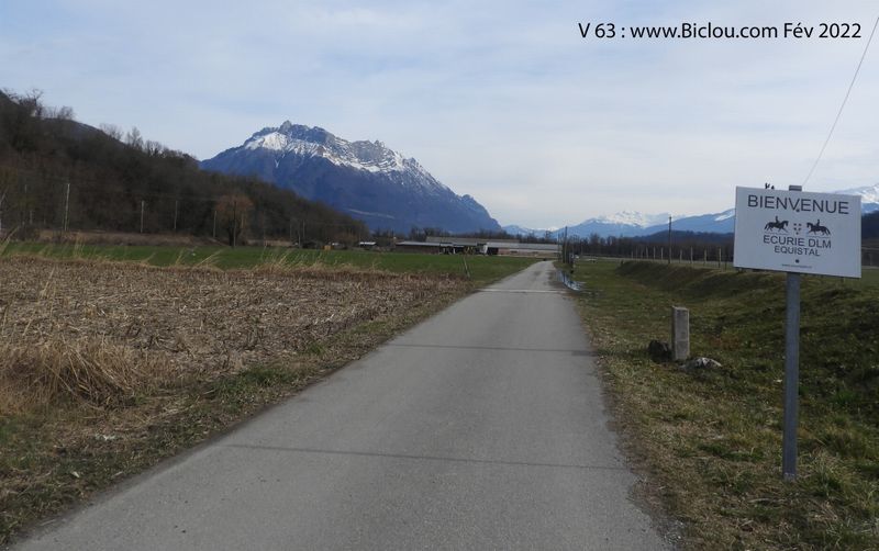 La véloroute V62, en combe de Savoie, devrait s'enfiler par ici