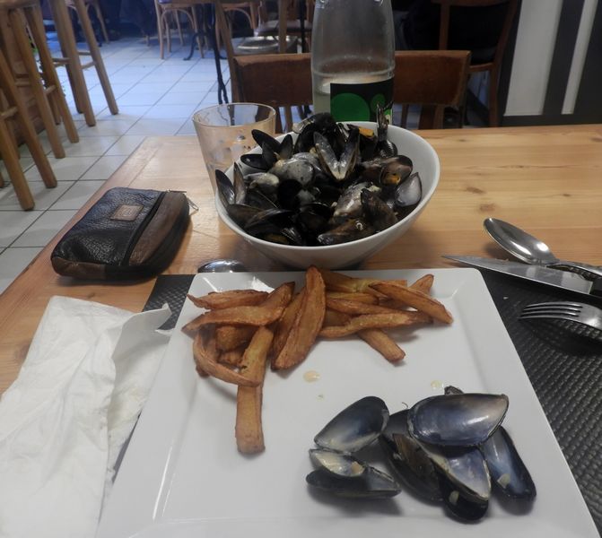 Moules frites de Savoie, mais on ne retiendra pas cette adresse