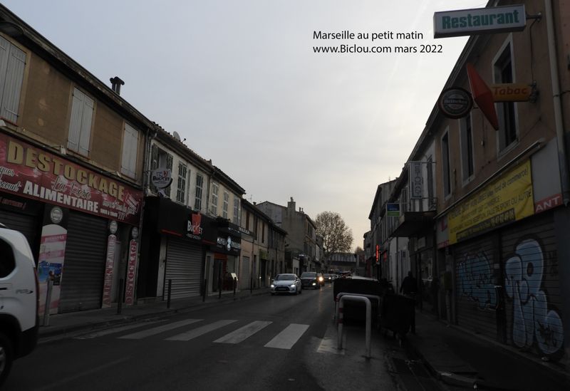 Marseille au petit matin