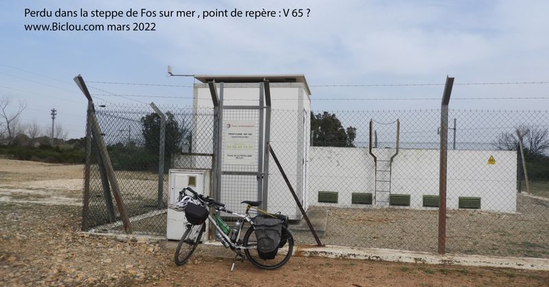 Perdu dans la steppe de Fos sur mer, pont de repère..