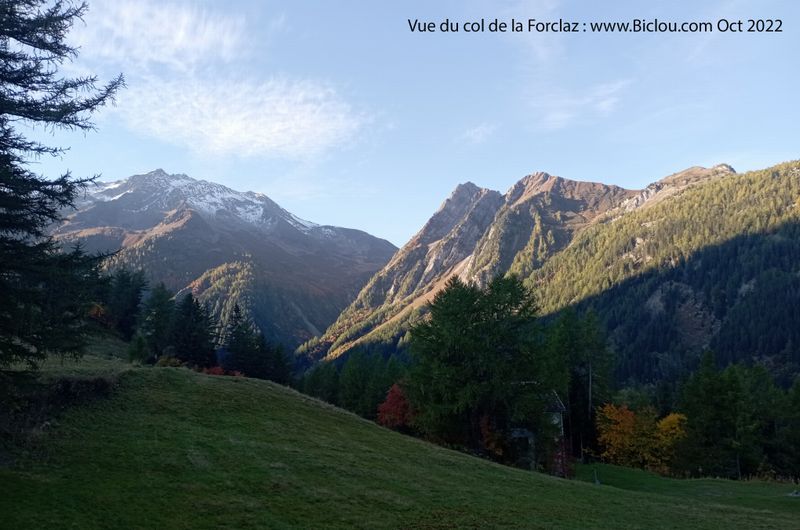 Vue du col de la Forclaz (suisse) : Le Trient 