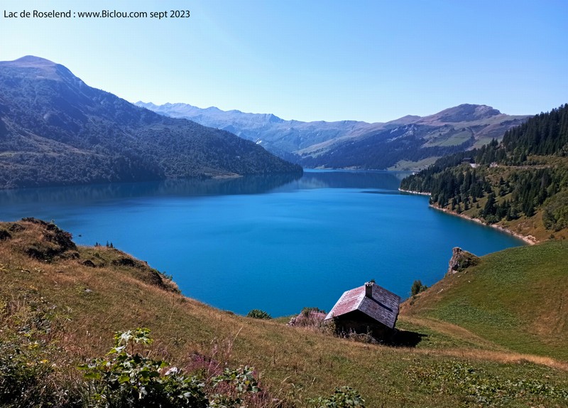 Le lac de Roselend vu par clauio de la faverges en vendemiaire 2023