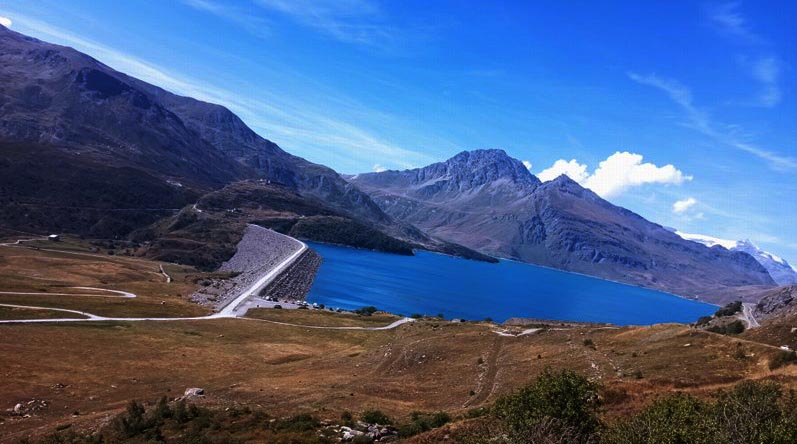 le barrage du Mont cenis et son lac en 2023
