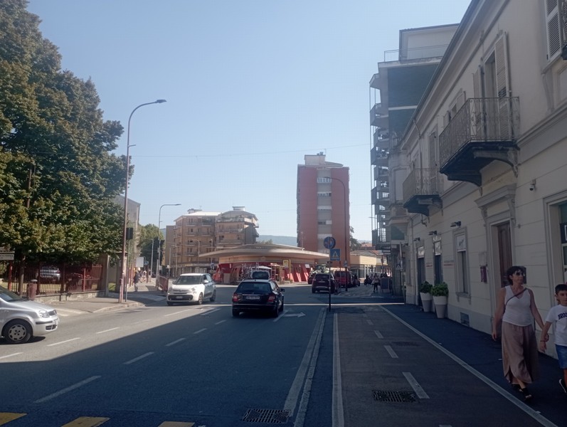 Ivrea : Et tout le monde sait que ce fut le beerceau de la Micro-Informatisque avec Olivetti, qui est parti ensuite en .. confetti