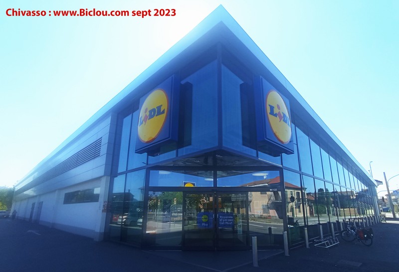 Ravitaillement dans un Grand Lidl à Chivasso