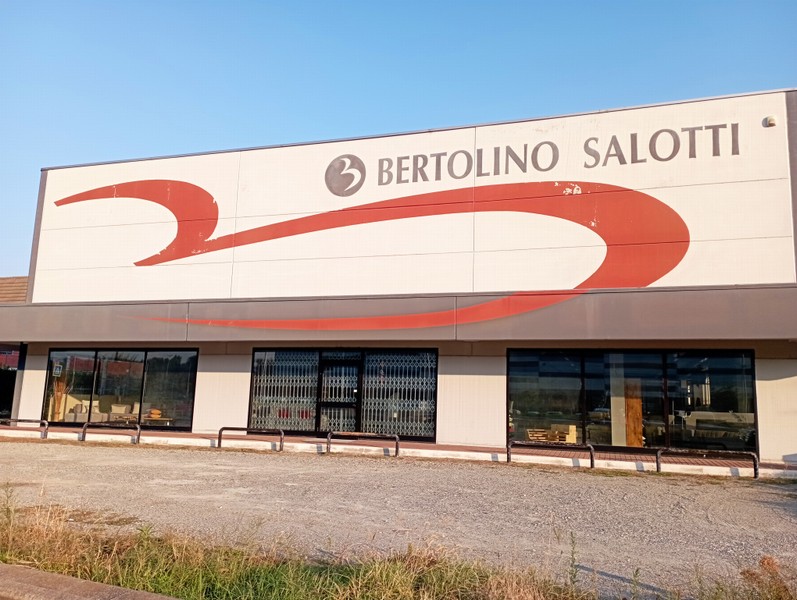 Salotto, en Italie Yen a encore pas mal ..