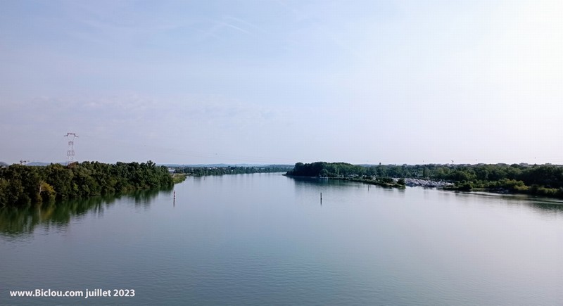 Le Rhône à Valence