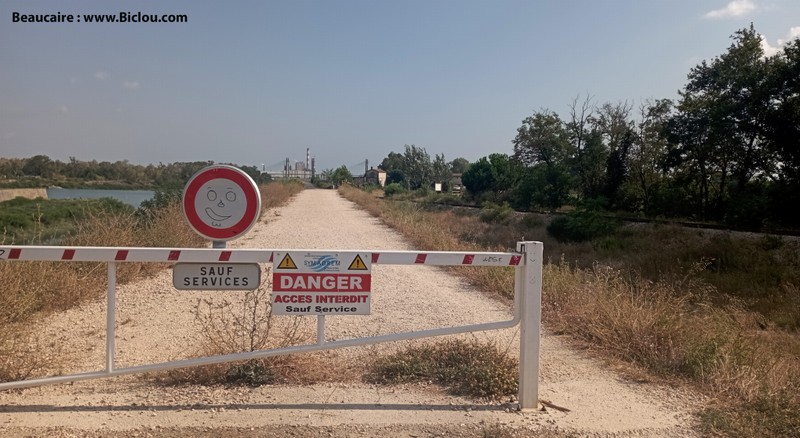 Beaucaire : A la recherche de la voie verte menant à Arles