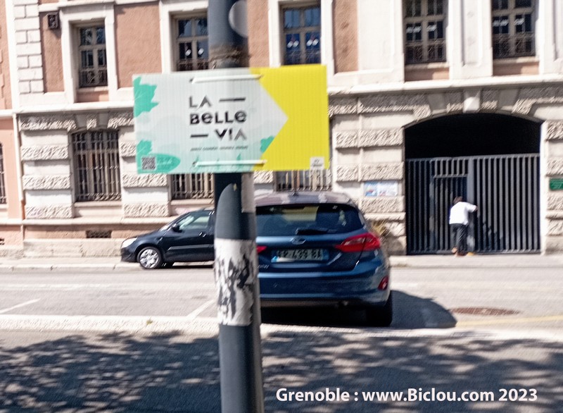 La Voie verte dite : belle (bella) Via (Via-Pre-Alpina) , vue à Grenoble
