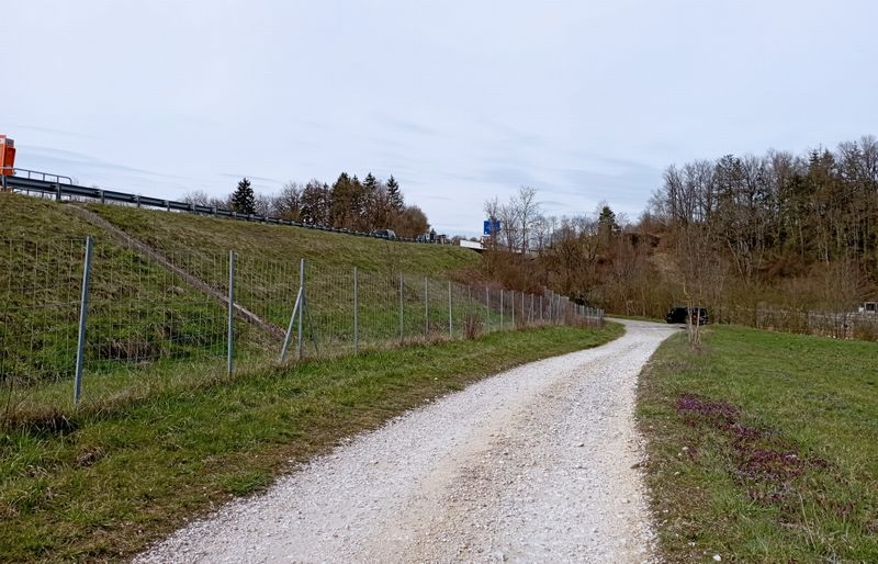 Futur passage V-61 Scientrier - Nangy : (2025 ?) ; Traversée de l'Arve par passerelle .. 
