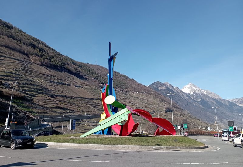 Martigny : et montée du col de la Forclaz sur la gauche, à éviter en juillet, dans l'après midi !