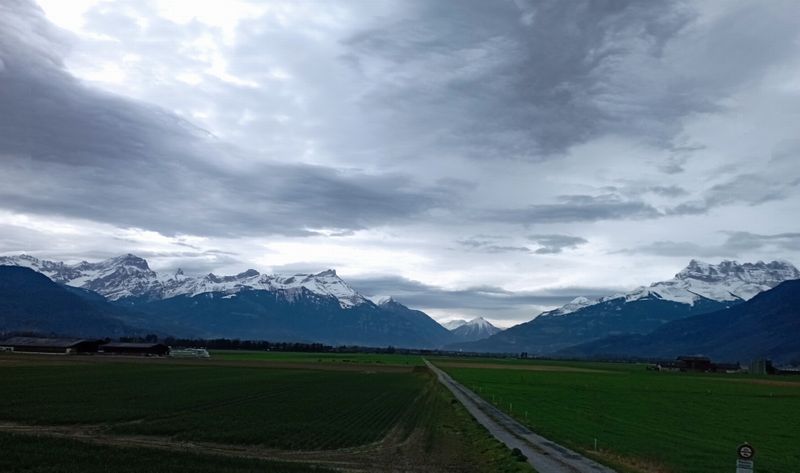 La vallée du Rhône avant que le Rhône ne rejoigne le Léman