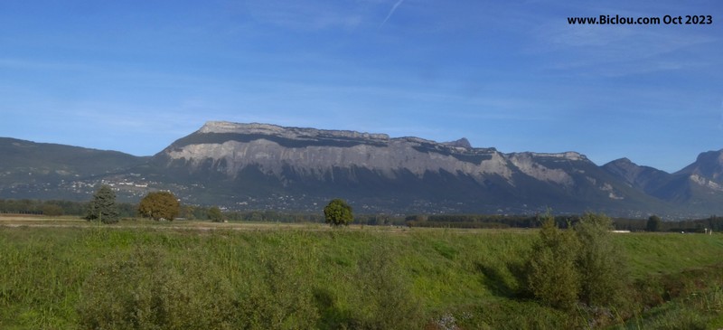 La barrière de la Chartreuse au dessus du Grésivaudan