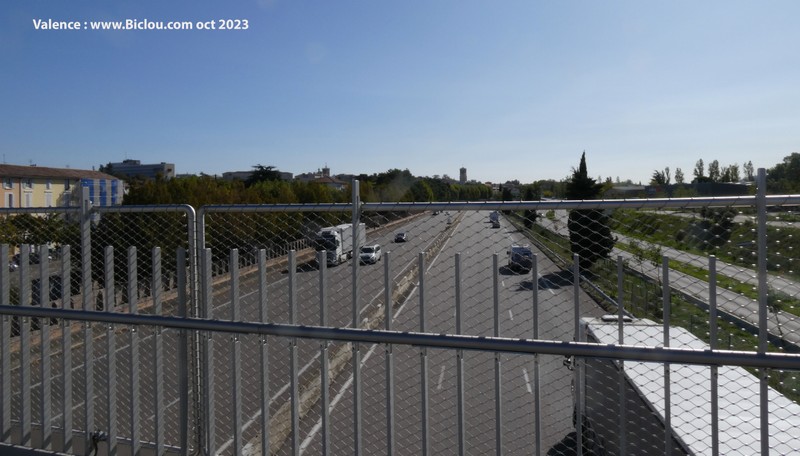 Autoroute vue de la Passerelle Piétonne de Valence