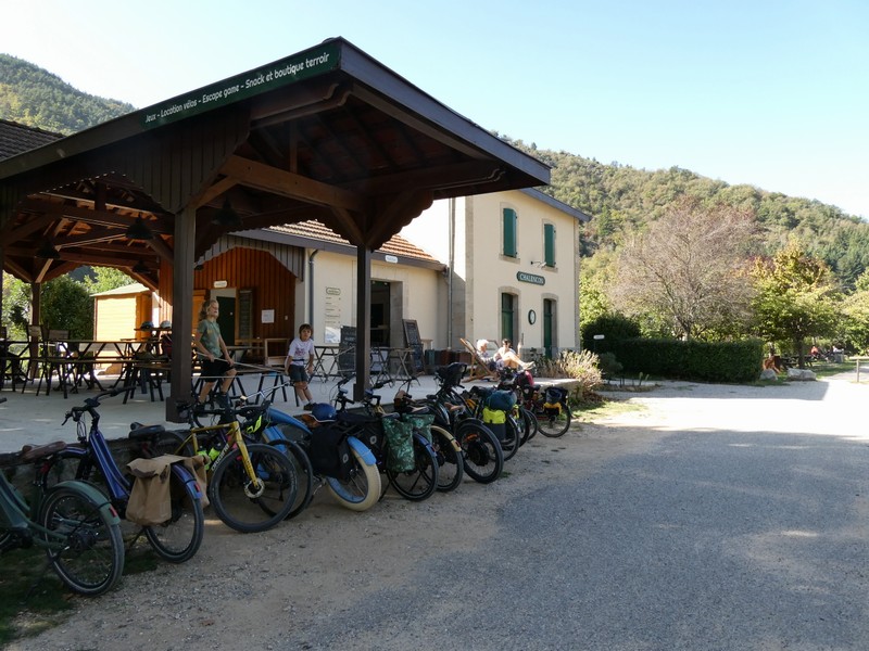 Les vélos dits électriques sont légion sur la Dolce Via et c'est pour cela qu'elle est douce