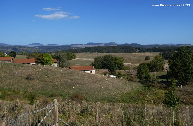 Vue sur la chaine des Puys