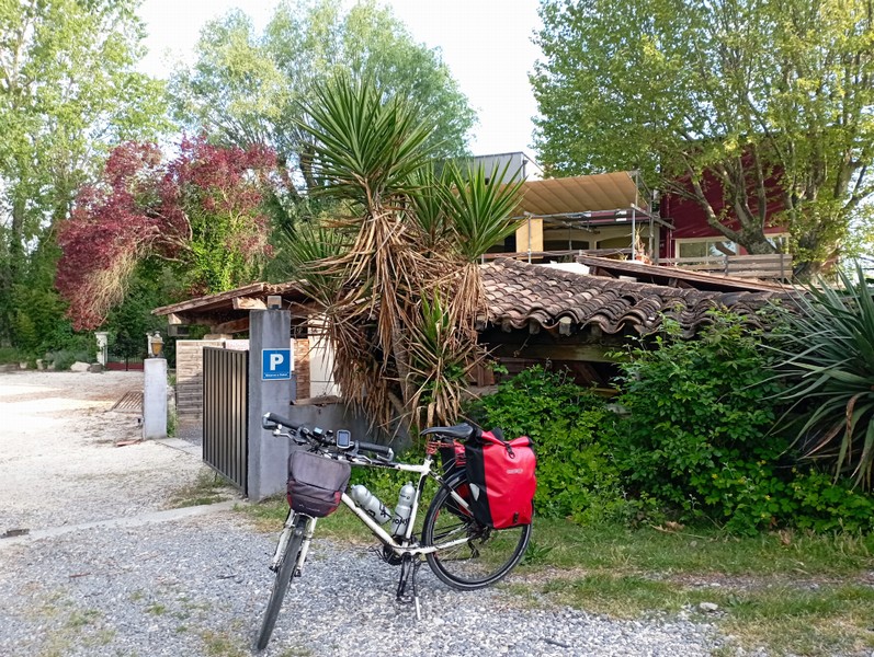 Le Robinson (Pierrelatte - Bourg saint Andéol) : la crèche préférée du Claudio , sur ViaRhôna