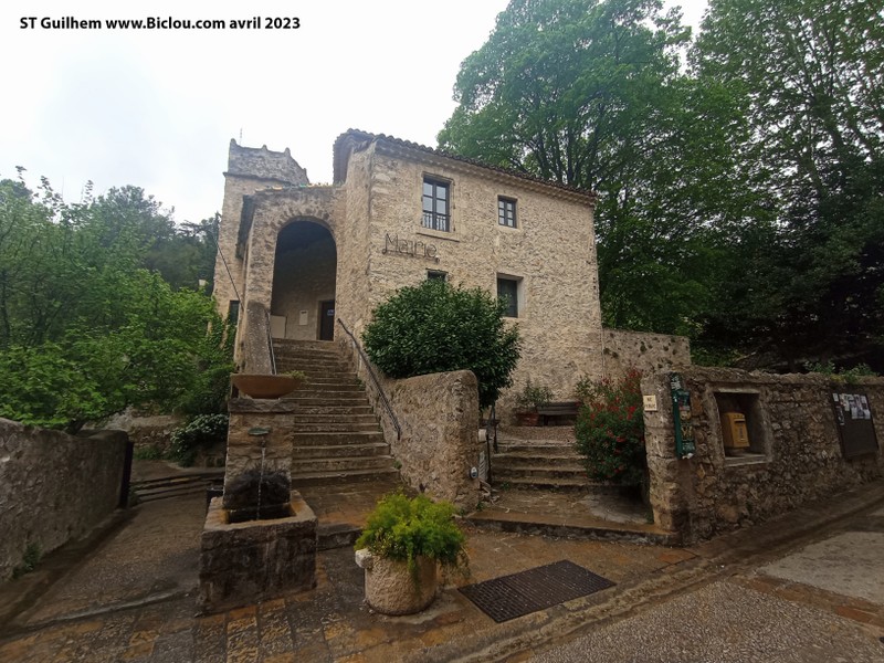 Mairie de saint Guilhem le désert (avril 2023)