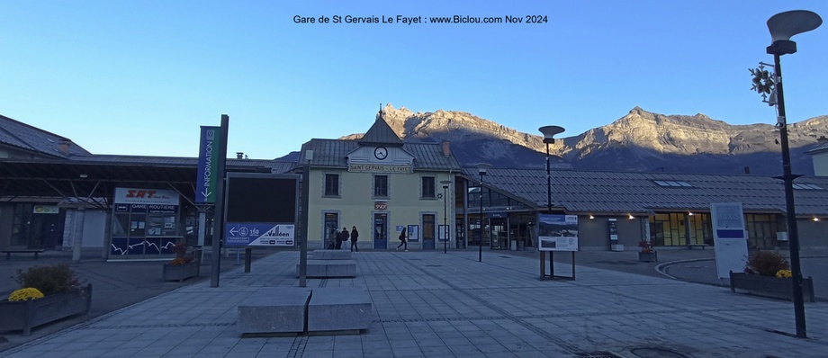 Gare de Saint Gervais le Fayet : Terminus tout le monde descend : cotrespondances ..