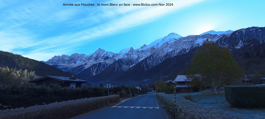 Arrivée au Z-Houches en vue du massif du Mont Blanc