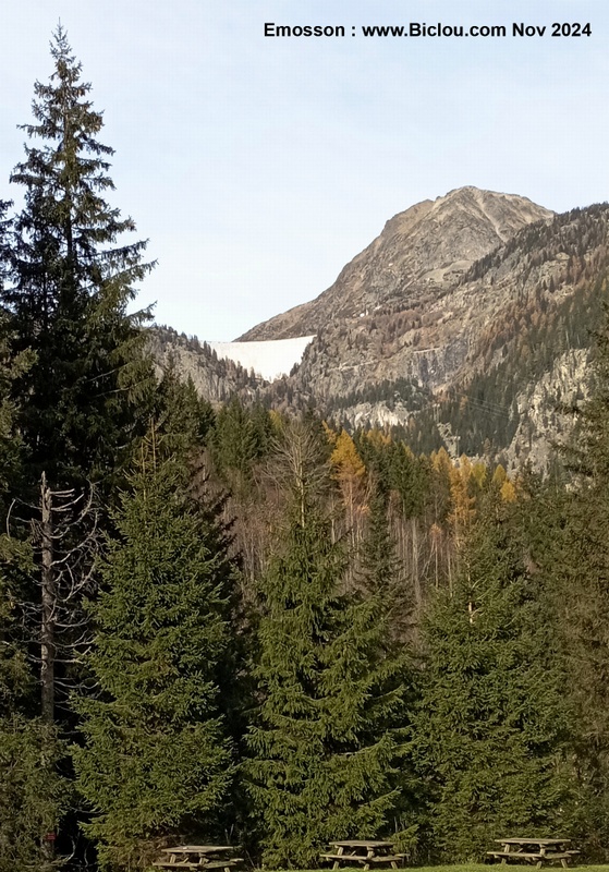 Barrage d'Emosson vu de Vallorcine (Haute Savoie)