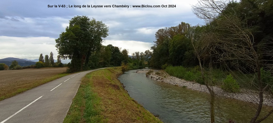 Le long de la Leysse entre Le Bourget du lac et Chambéry, sur la vélo route dite V-63
