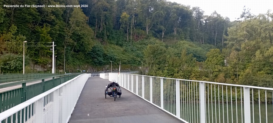 ViaRhôna : Passerelle sur le Fier après Seyssel ; (septembre 2024)