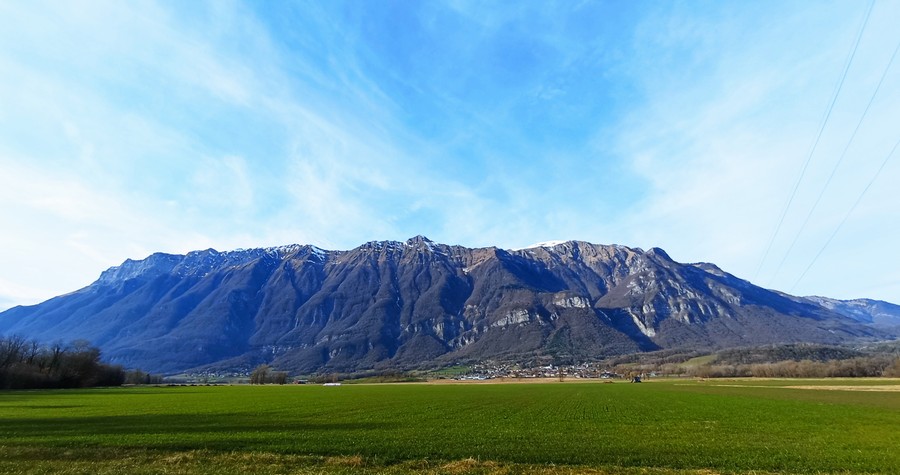 Barrière des Bauges (Savoie), vue de la combe de Savoie