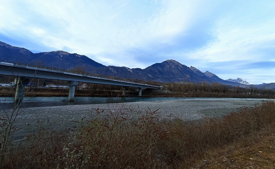 L'Isère, l'autoroute, et les Bauges (Fev 2024)