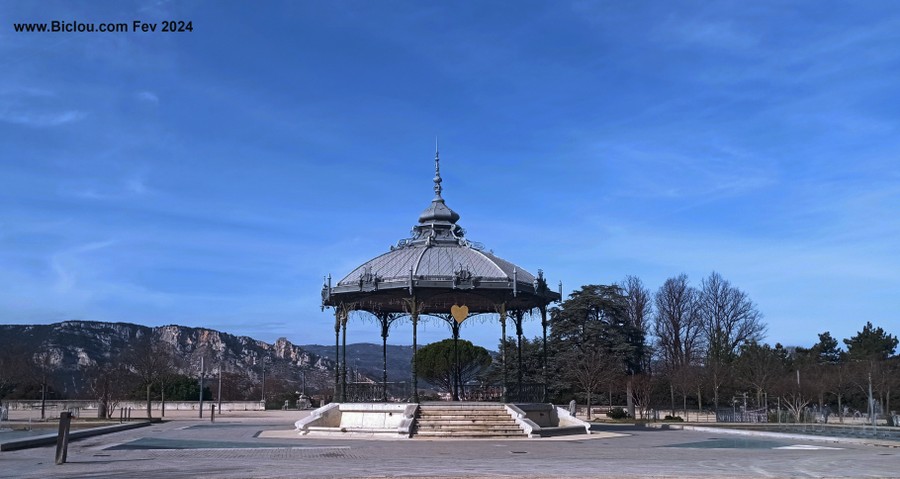 Le kiosque de Peynet à Valence (2024)