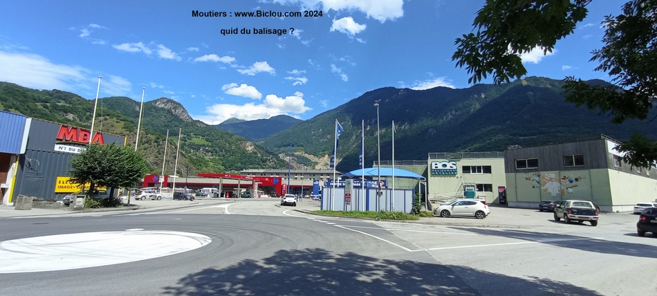 Moutiers , fin voie verte et le balisage pour la vélo route de Tarentaise ?