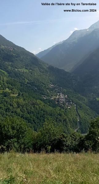 Vallée de l'Isère à ste Foy en Tarentaise et direction Val d'Isère et Col de l'Iseran